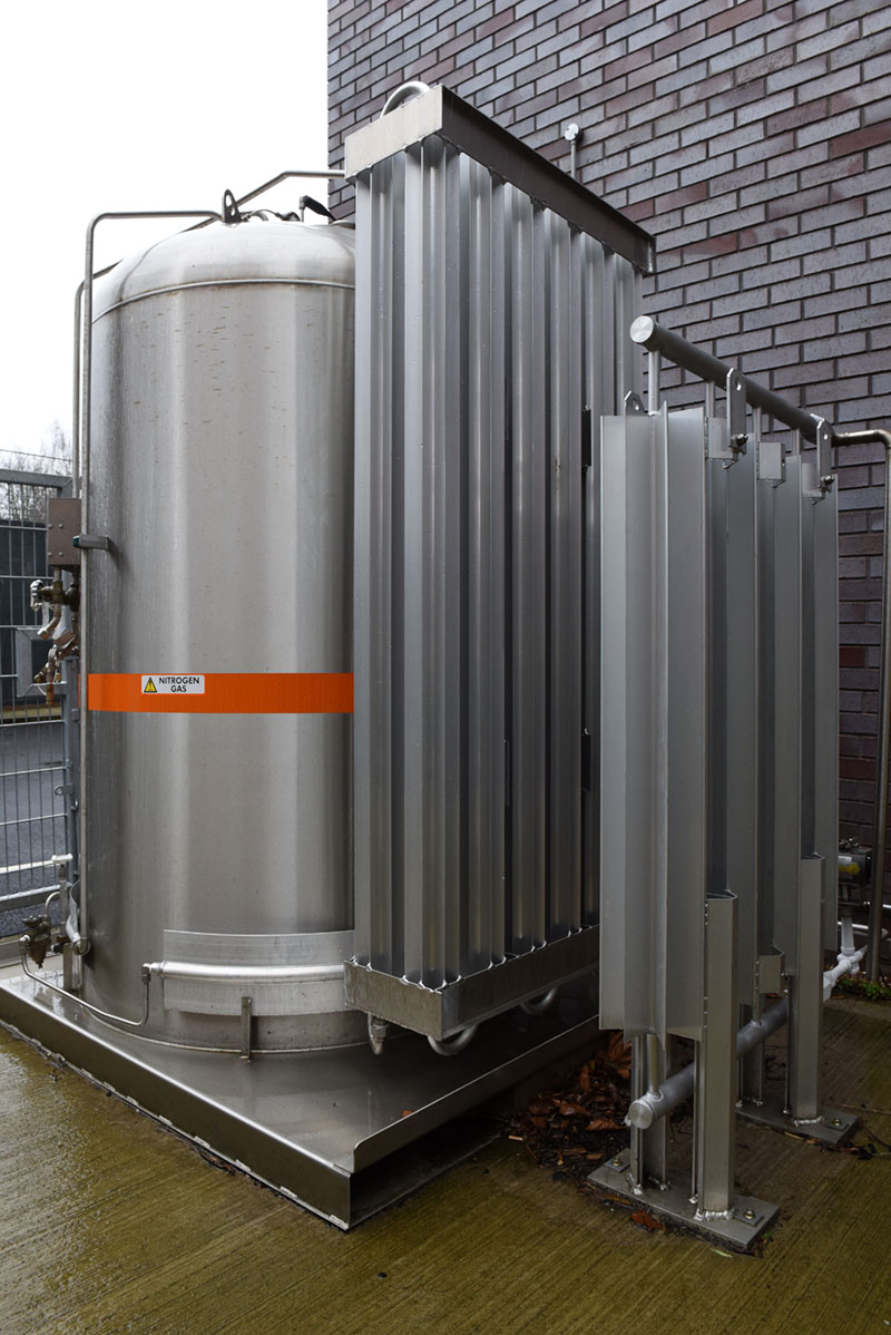 室外储罐